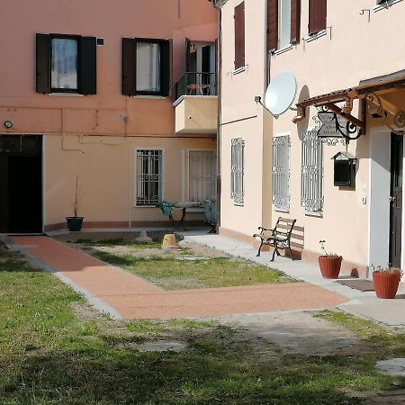 Bed and Breakfast Al Souvenir à Comacchio Extérieur photo